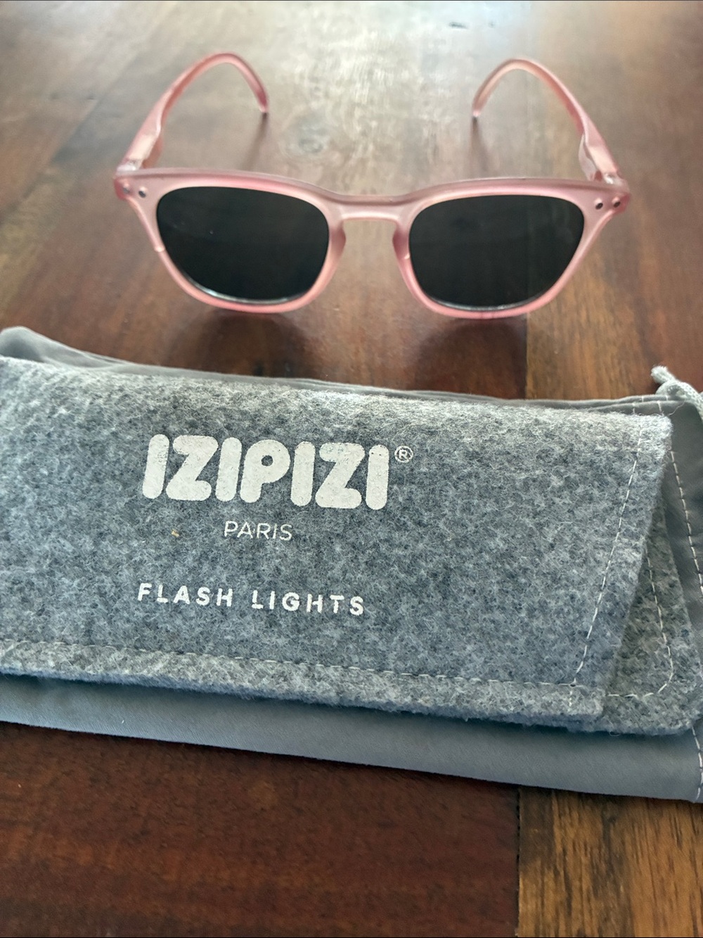 Izipizi Kids Pink Sunglasses with Dark Lenses